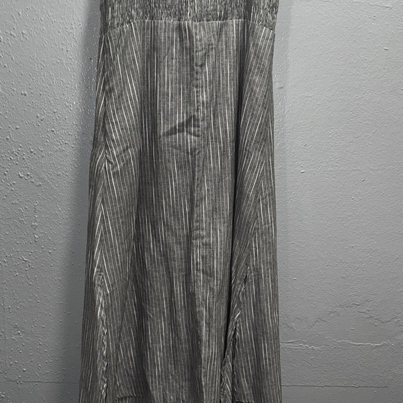 Love + Harmony Gray Striped Midi Dress - Picture 5 of 6